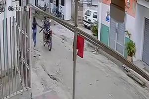 Alarma en Santa Marta por motociclista que agrede sexualmente a mujeres en plena vía pública