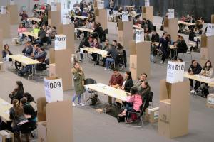 Alianza para combatir las 'fakenews' en las elecciones de 2026