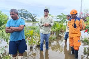 Los organismos de socorro en alerta máxima