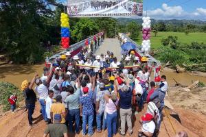 Ambas obras fortalecen el comercio de productos agrícolas, impulsan la agroindustria y garantizan el acceso a servicios básicos.