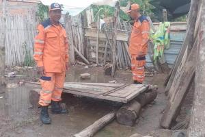 Más de dos semanas después del vendaval en Chimichagua, en el departamento del Cesar, la situación de las familias damnificadas continúa siendo crítica. 