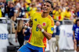 La Tricolor vivió una noche de fiesta con su hinchada antes del duelo contra Bolivia