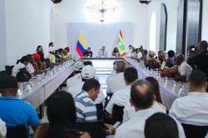 Alcaldía de Cartagena y líderes comunitarios 