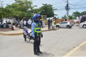 DATT intensifica operativos y controla el mal parqueo en Cartagena