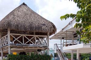 Dos restaurantes y un hotel involucrados