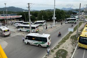 Bloqueos en la Central de Transporte de Santa Marta
