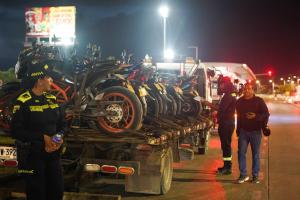 Recuperan material hurtado a buque de carga en la Bahía de Cartagena 