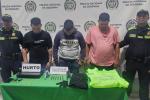 Los presuntos ladrones amordazaron e intimidaron a las víctimas con armas de fuego, exigiendo objetos de valor