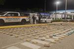 En vías de Bolívar interceptaron un vehículo con más de 300 paquetes de marihuana que venían del Cauca 