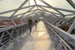 La comunidad denuncia que los hurtos a los elementos del puente son recurrentes