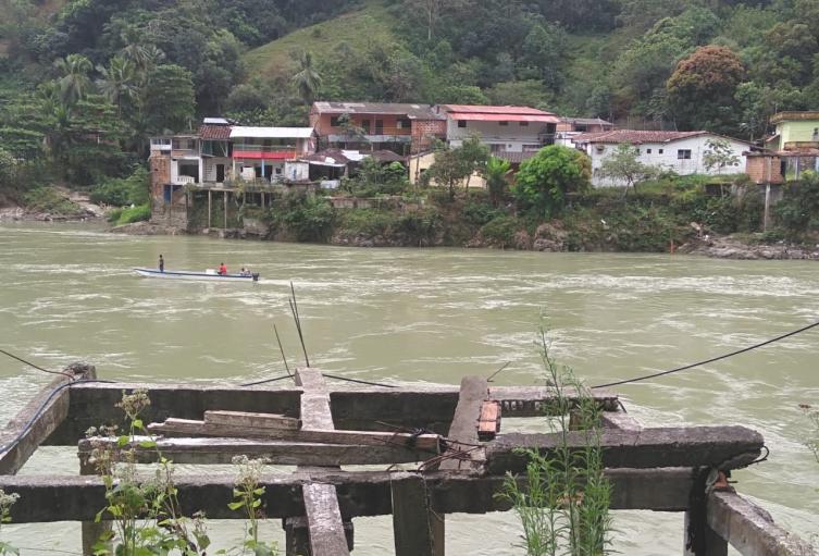 Suspendida la pesca y la minería en Puerto Valdivia por temor a una nueva emergencia en Hidroituango