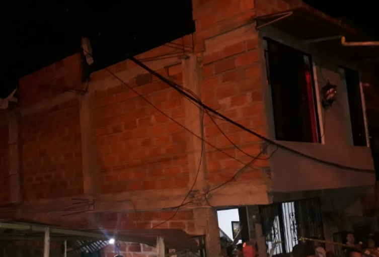 Un muro de adobes mató una adulta mayor en Bello