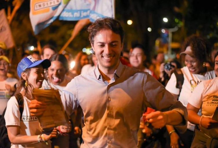 Daniel Quintero Calle, en sus eventos de campaña.