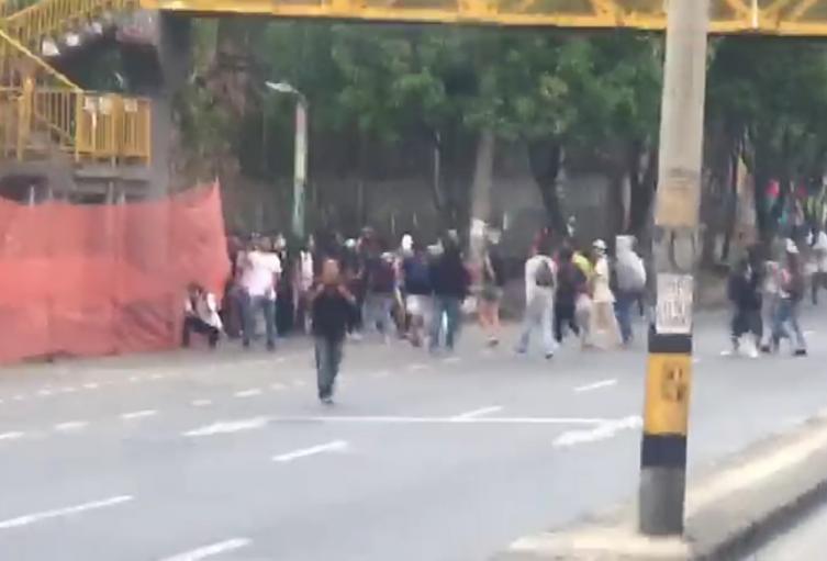 La Alcaldía autorizó la intervención del Esmad para desbloquear las vías.