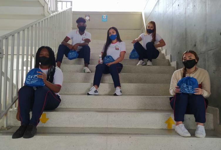 Retorno a clases en Medellín bajo el modelo de alternancia.