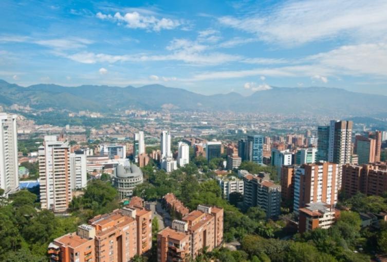 Estas personas intimidaron a los habitantes de la vivienda y de allí hurtaron sus pertenencias.