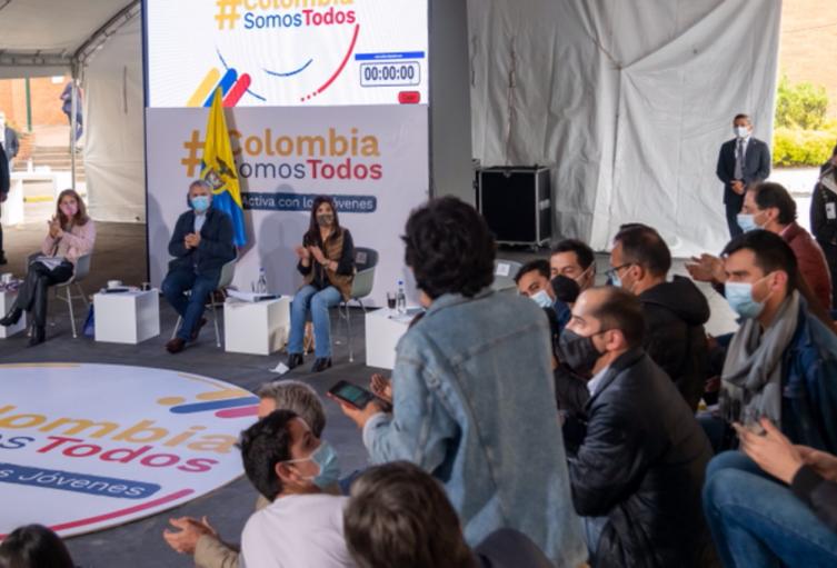 Reunión de Duque con los Jóvenes 