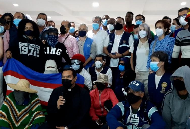 Unión de Resistencias Cali Primera Línea