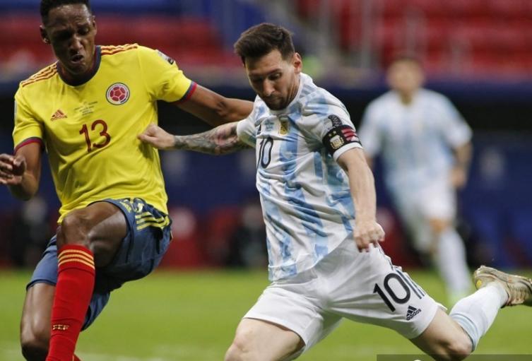 Yerry Mina y Lionel Messi - Copa América