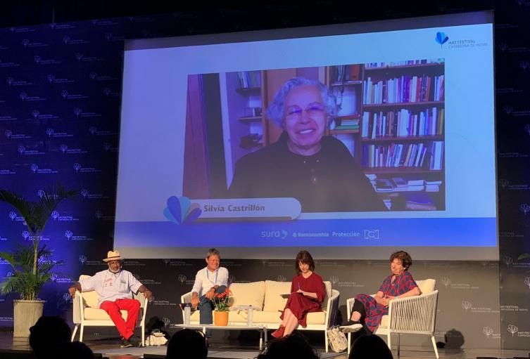 Conversatorio sobre la importancia de las bibliotecas en Colombia y América Latina.