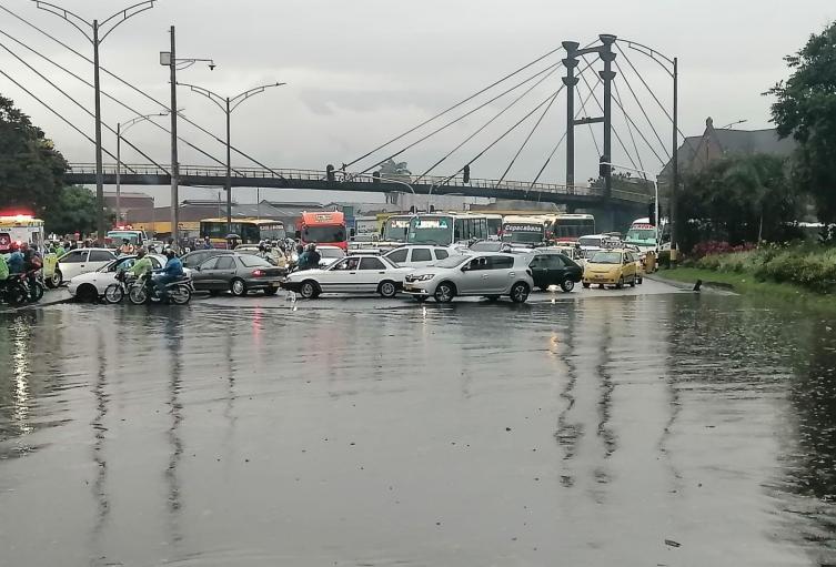 Inundaciones por las lluvias en Medellín.