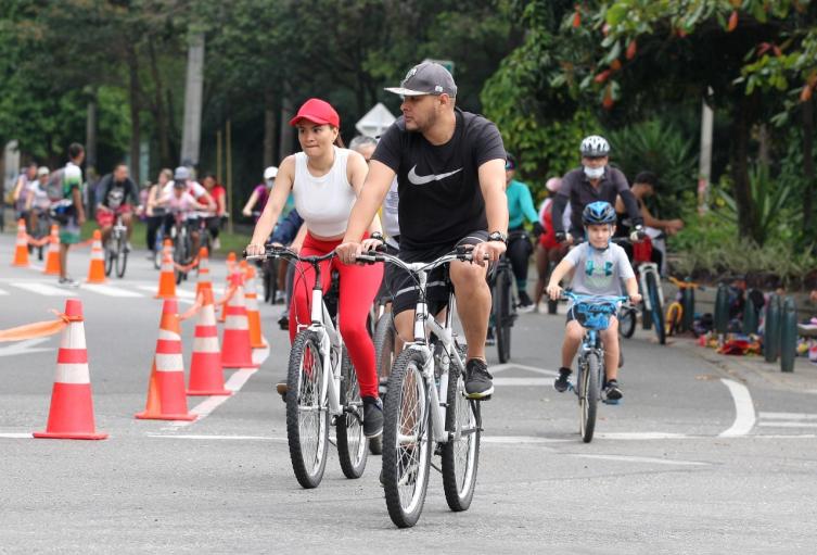 Así mismo el Aeroparque Juan Pablo II suspenderá toda su oferta deportiva durante todo el fin de semana.