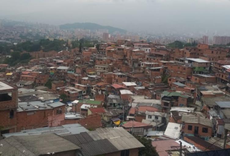 Una mujer fue asesinada en su casa en la comuna 13 de Medellín