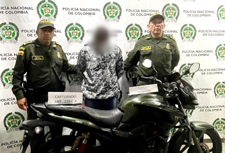 Lo capturaron mientras amedrentaba a una pareja que se movilizaba en un carro con una alta suma de dinero en La Ceja