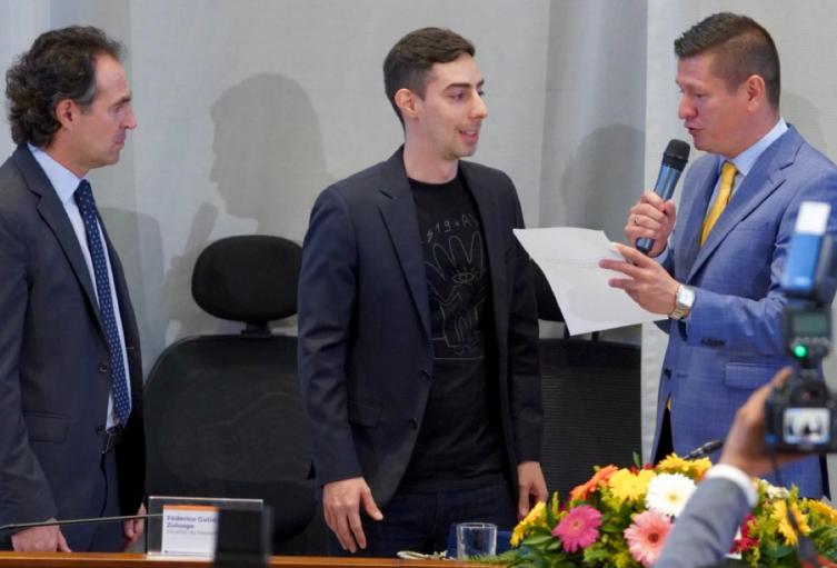 Juan Carlos Upegui en su posesión como concejal de Medellín.