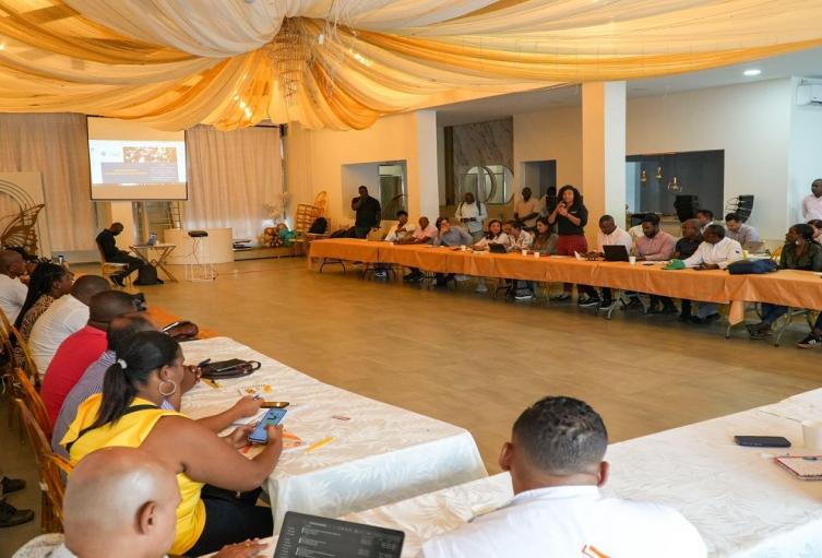 Avanza segunda jornada de diálogo entre autoridades nacionales, Gobernación de Chocó y líderes mineros, para buscar soluciones al paro de este gremio.
