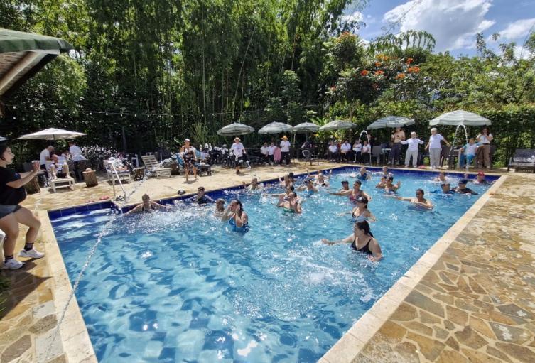 31.000 personas mayores de Medellín disfrutarán de Días de Sol