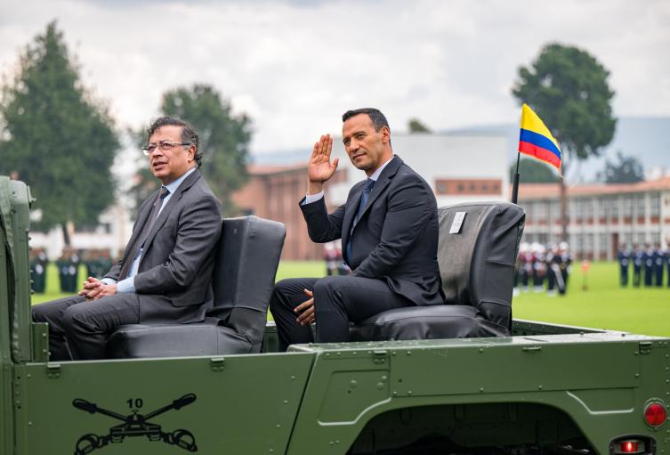 El general Sánchez dijo que luchara por combatir los grupos terroristas yel narcotráfico y lka 