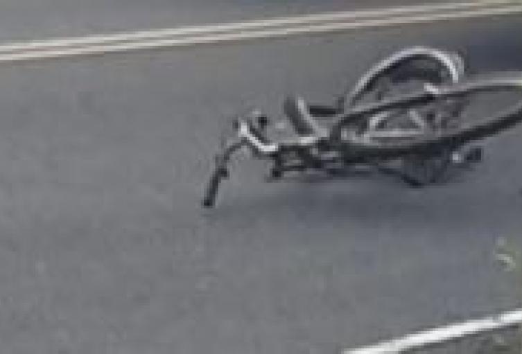 Ciclista fue arrollada fatalmente por camioneta fantasma en La Ceja