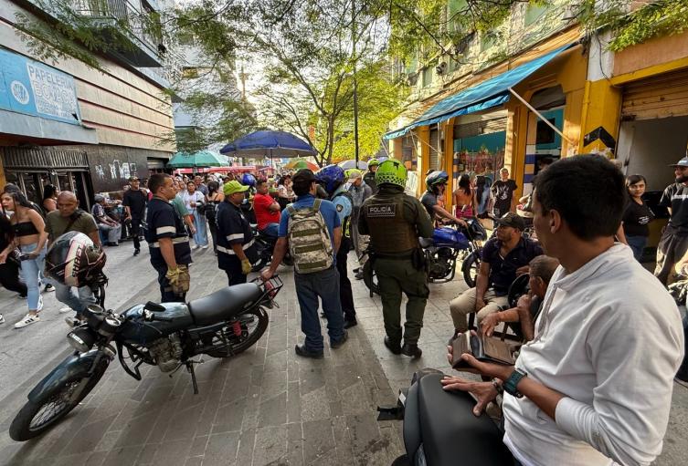 Medellín logra una histórica reducción del 56% en hurtos a establecimientos comerciales en 2025