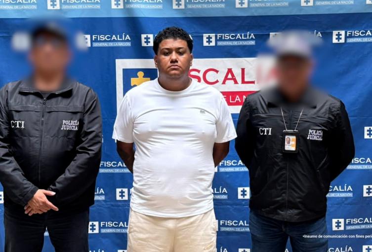 Guarda de tránsito exigía dinero para ingresar a trabajar Guarda de tránsito exigía dinero para ingresar a trabajar