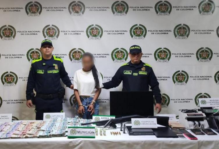 Cae mujer que lavaba $700 millones para Los Triana en oficina de El Poblado