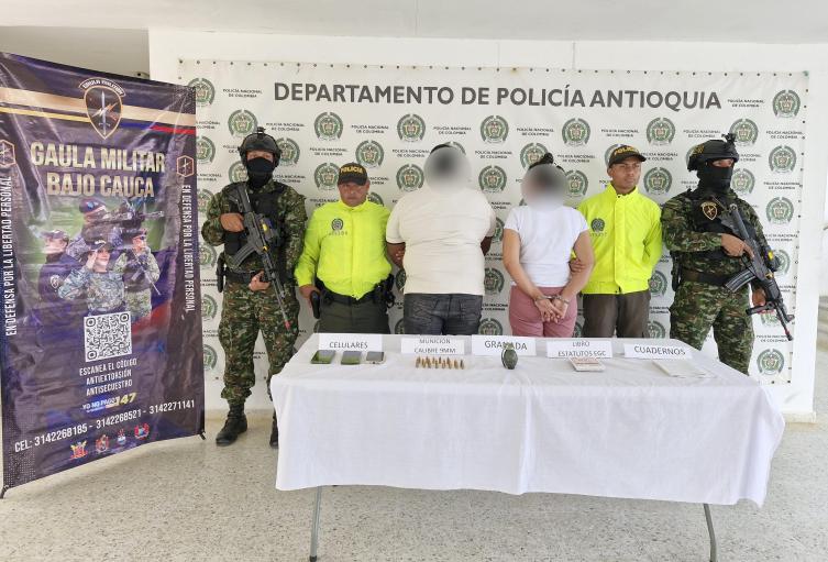 Capturan a pareja señalada de homicidios y extorsiones a ganaderos en Cáceres, Antioquia