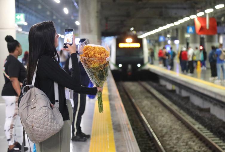 Metro de Medellín por feria de las flores 