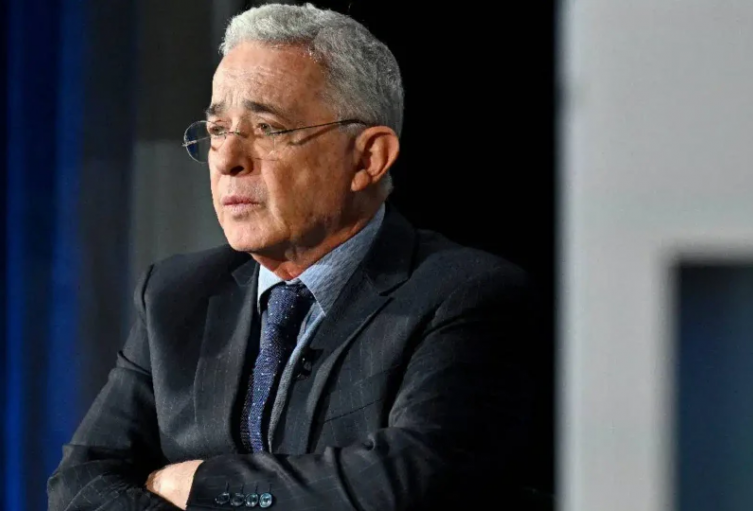 Álvaro Uribe Álvaro Uribe