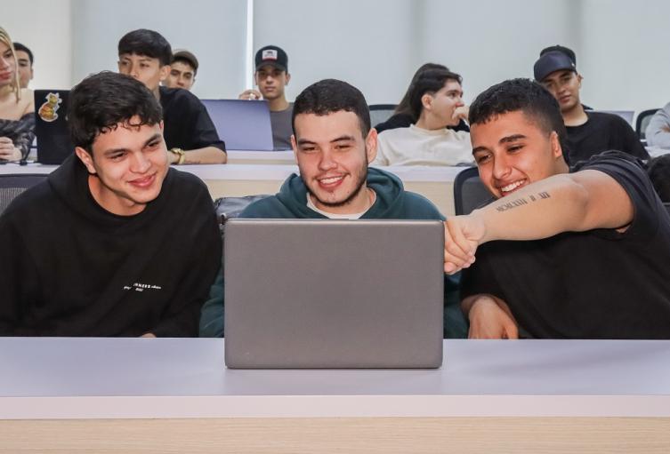 Becas en Antioquia