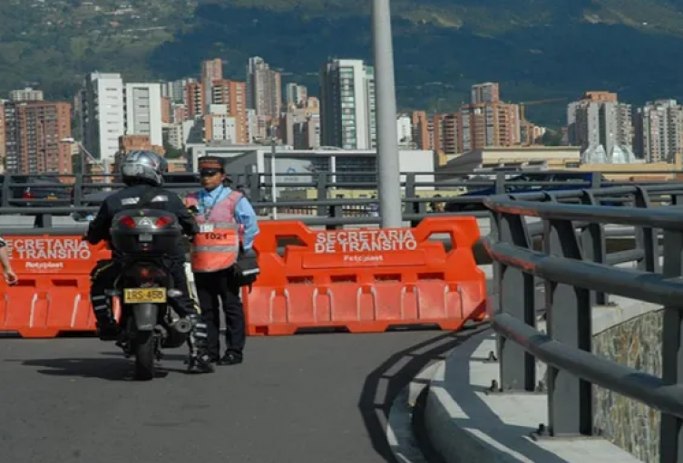 Medellín tendrá cierres viales por los desfiles de Independencia y Silleteritos