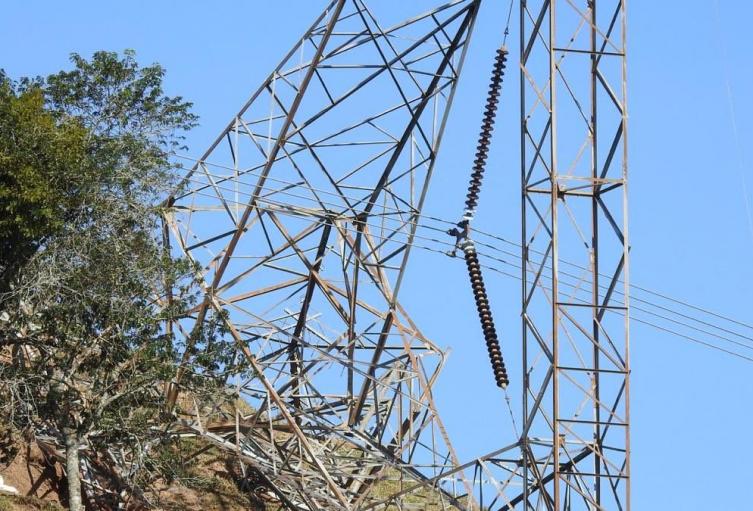 Torre de energía atacada en Antioquia