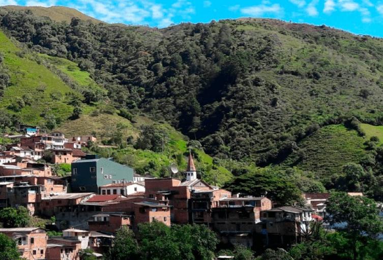 Concejales de Briceño enfrentan cargos por presuntas expresiones injuriosas contra una corporada durante sesión oficial
