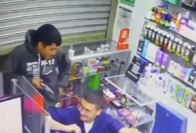 Hurtan un local comercial en Santa Mónica 