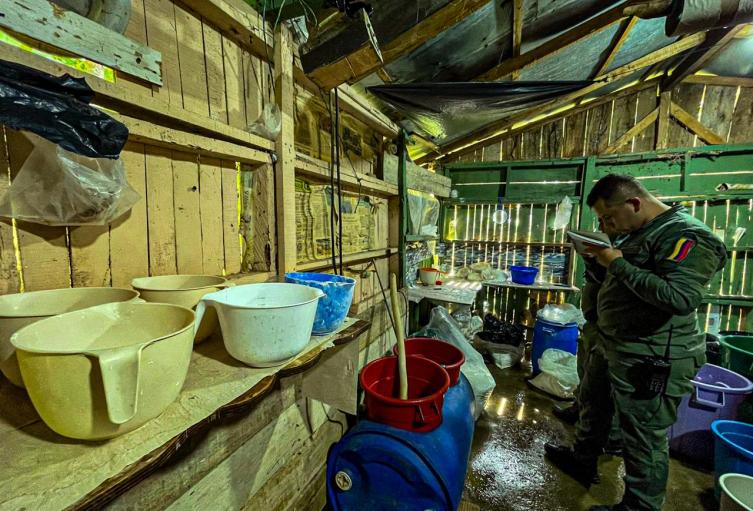 Ejército Nacional desmantela laboratorio de cocaína del Clan del Golfo en Copacabana, Antioquia