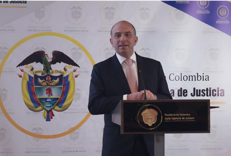 Exdefensor del Pueblo, Carlos Camargo