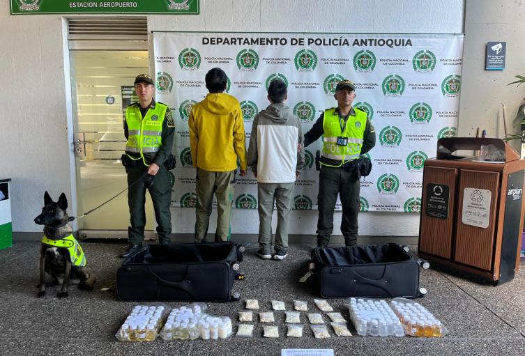 Captura de dos chinos con droga 