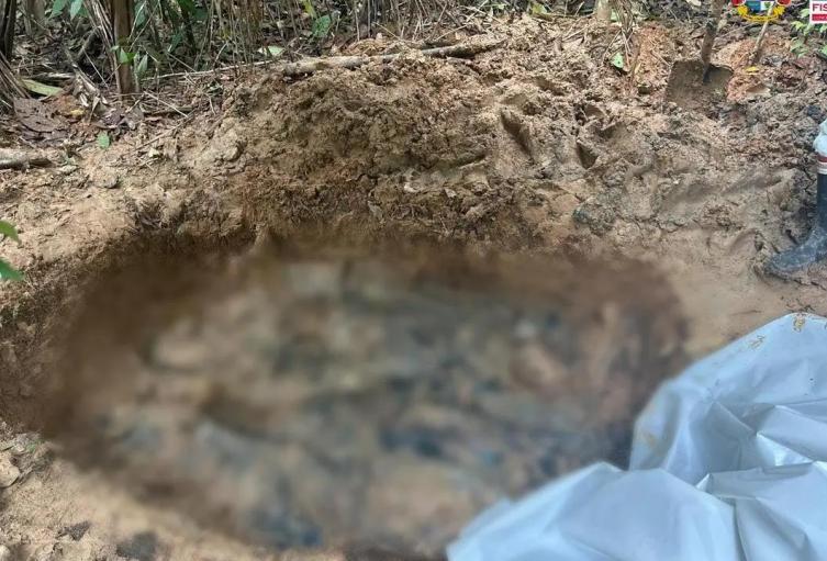 Descubren fosa común con seis cuerpos en un parqueadero de Santa Bárbara, suroeste antioqueño