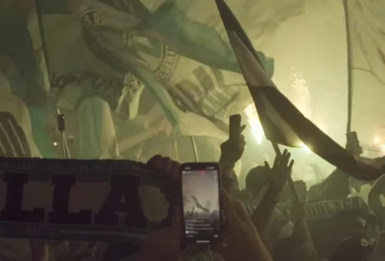 Hinchada de nacional en Brasil 
