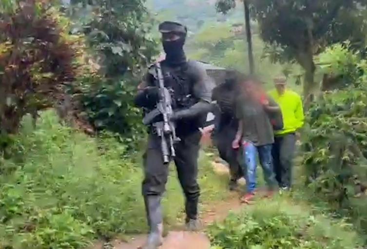 Cuerpo Élite Policial refuerza la seguridad en Antioquia con 106 capturas para proteger a firmantes de paz